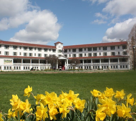 The Shawnee Inn and Golf Resort