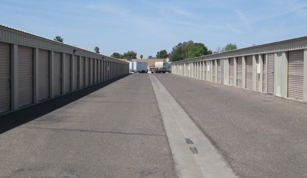 Cactus Self Storage - Glendale, AZ