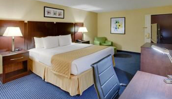 La Quinta Inn & Suites Manchester - Manchester, NH