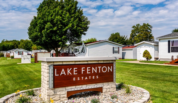 Lake Fenton Estates - Fenton, MI