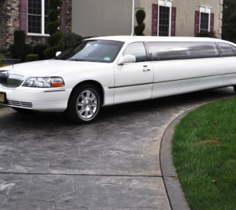 First Class Limousine - Willingboro, NJ