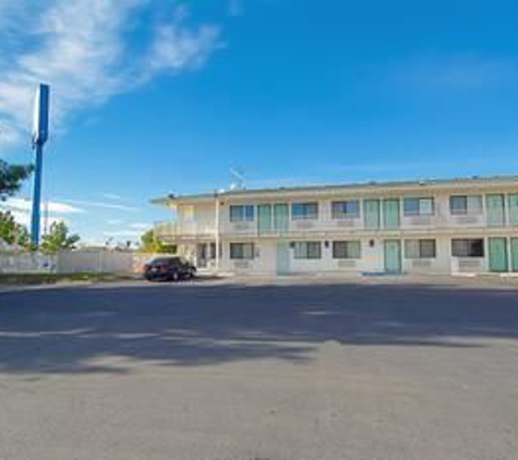 Motel 6 - Red Bluff, CA