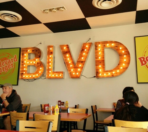 Boulevard Burger - Castro Valley, CA