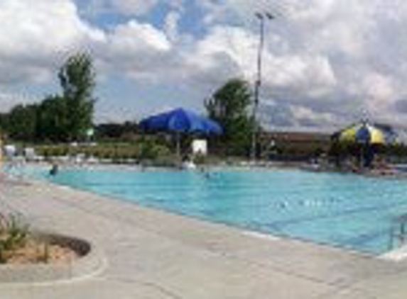 Crystal Cove Aquatic Center - Minneapolis, MN