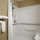 Microtel Inn & Suites by Wyndham Mineral Wells/Parkersburg - Hotels