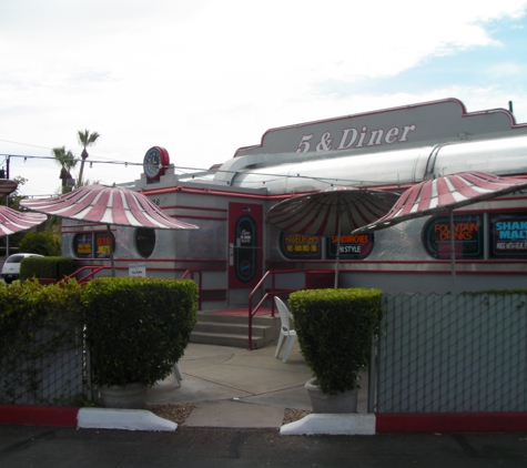 5 & Diner - Phoenix, AZ