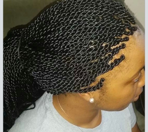 Fatou's African Hair Braiding - Poughkeepsie, NY