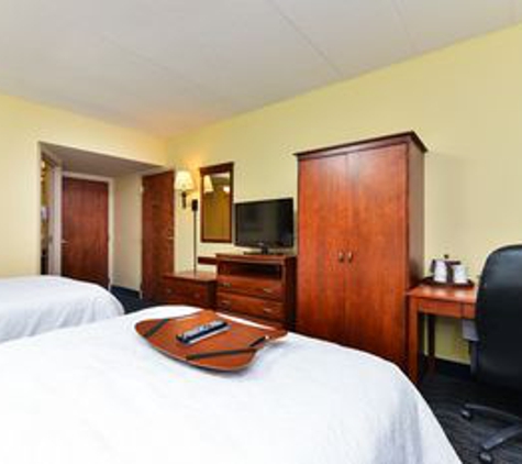 Hampton Inn & Suites Valley Forge/Oaks - Phoenixville, PA