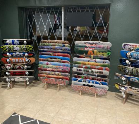 Bb's Boards - Huntsville, TX