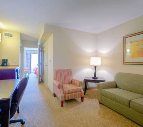 Country Inns & Suites - Petersburg, VA