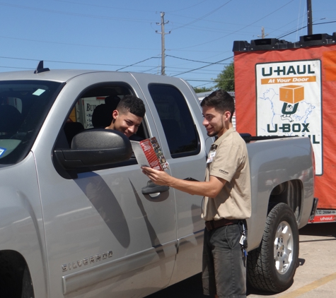 U-Haul Moving & Storage at Ben White - Austin, TX