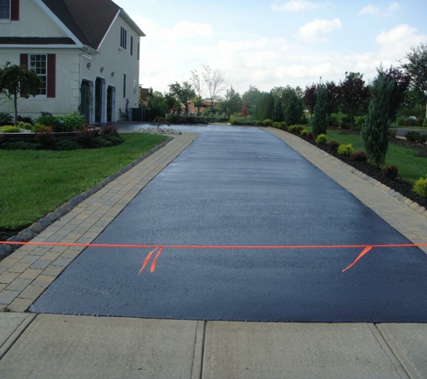 Global Paving & Sealcoating LLC - Danbury, CT