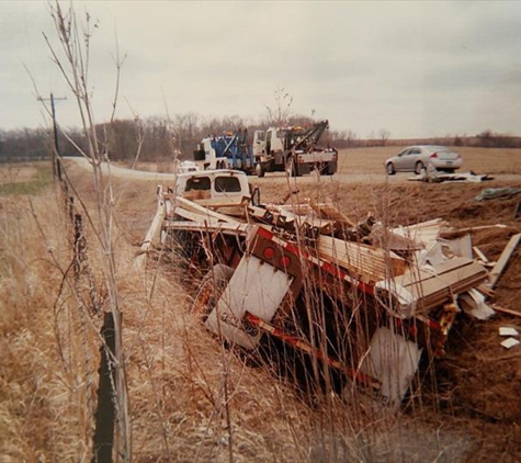 Hennessy Towing - Waukon, IA