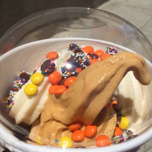 Menchie's Frozen Yogurt - Santa Monica, CA