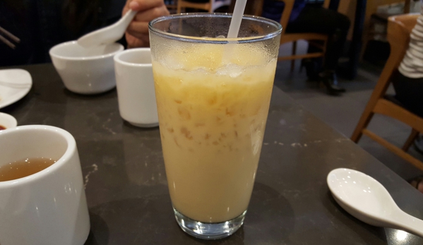 Din Tai Fung - Glendale, CA. Green Iced Milk Tea