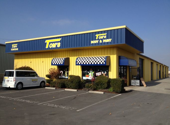 Tom's Towing Service - Visalia, CA