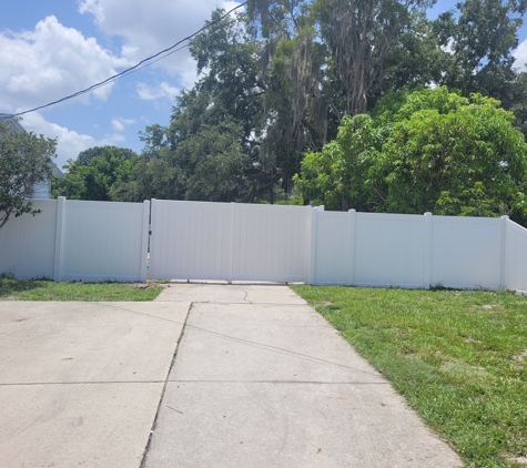 Briscoe Fencing Solutions - Saint Petersburg, FL