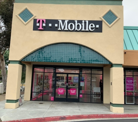 T-Mobile - Vista, CA