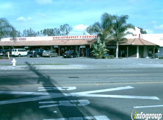 Sinaloa Liquor Market - Santa Ana, CA