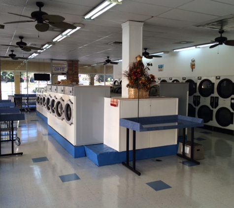 Clean Quarters Laundromat - Orange Park, FL