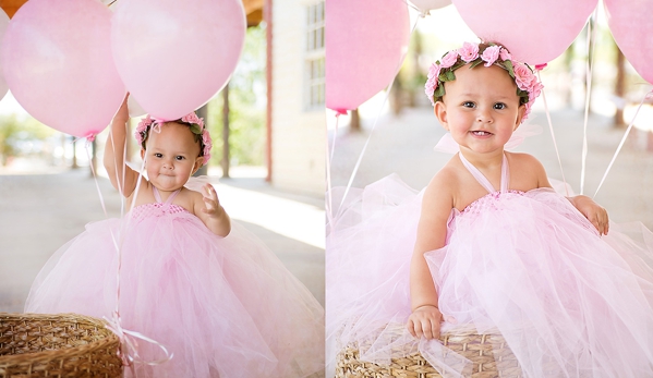 Portraits By Joy - Albuquerque, NM. First birthday playful balloons'n'tutu photo session at Tingley Beach.