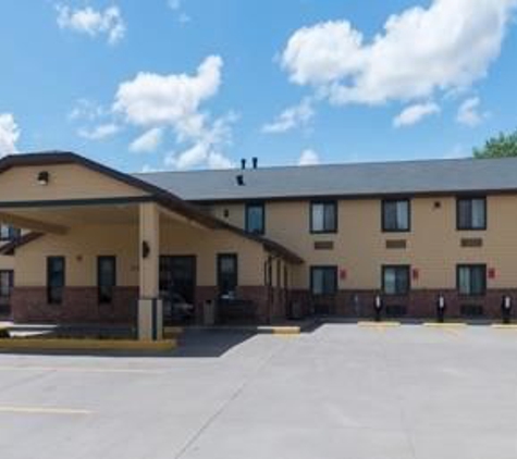 Baymont Inn & Suites - Pierre, SD