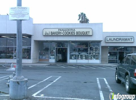 J & J Bakery Cookies Bouquet - Santa Ana, CA