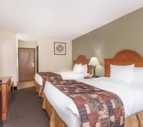 Baymont Inn & Suites - Lagrange, GA