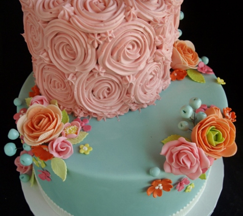 Laurie Clarke Cakes - Lake Oswego, OR. Beautiful Cakes for any occasion