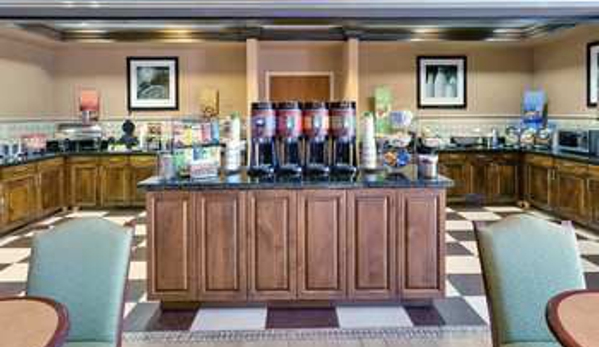 Hampton Inn & Suites Yuba City - Yuba City, CA