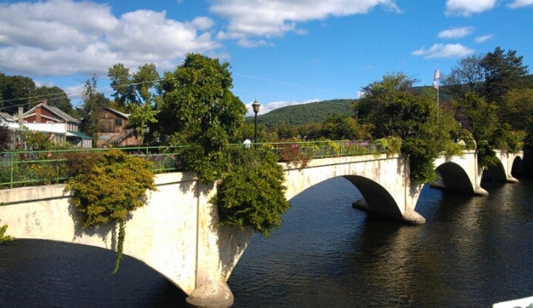 Bridge Of Flowers Business Center - Shelburne Falls, MA