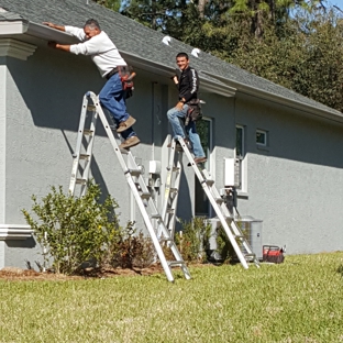 Paramount Seamless Gutters - Beverly Hills, FL. Sam and Brandon