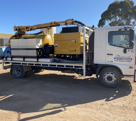 Peninsula Plumbing S.A. - Moonta, SA. Vacumm Excavator Truck