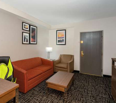 Wingate by Wyndham Memphis East - Memphis, TN