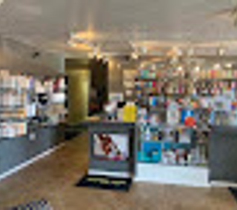 All About Me Salon & Spa - Hollister, MO