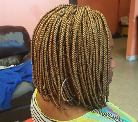 Victoria's Braids - Calumet City, IL