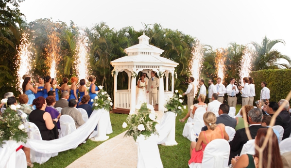 Grand Salon Reception Hall - Miami, FL