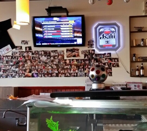 Sushi Fresh Rotating Bar & Japanese Restaurant - Camarillo, CA