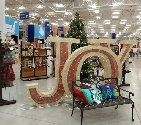 Lowe's Home Improvement - Lutz, FL