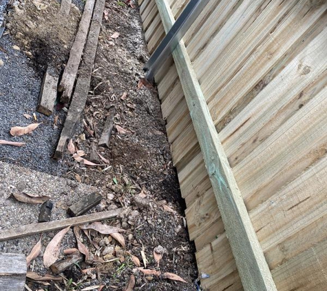 Louis Fencing Service - Rosetta, TAS