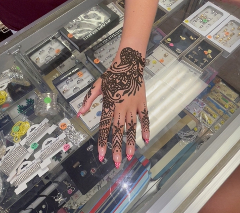 Egyptian Henna Tattoos, Hair Wraps & Airbrush Tattoos - Kissimmee, FL