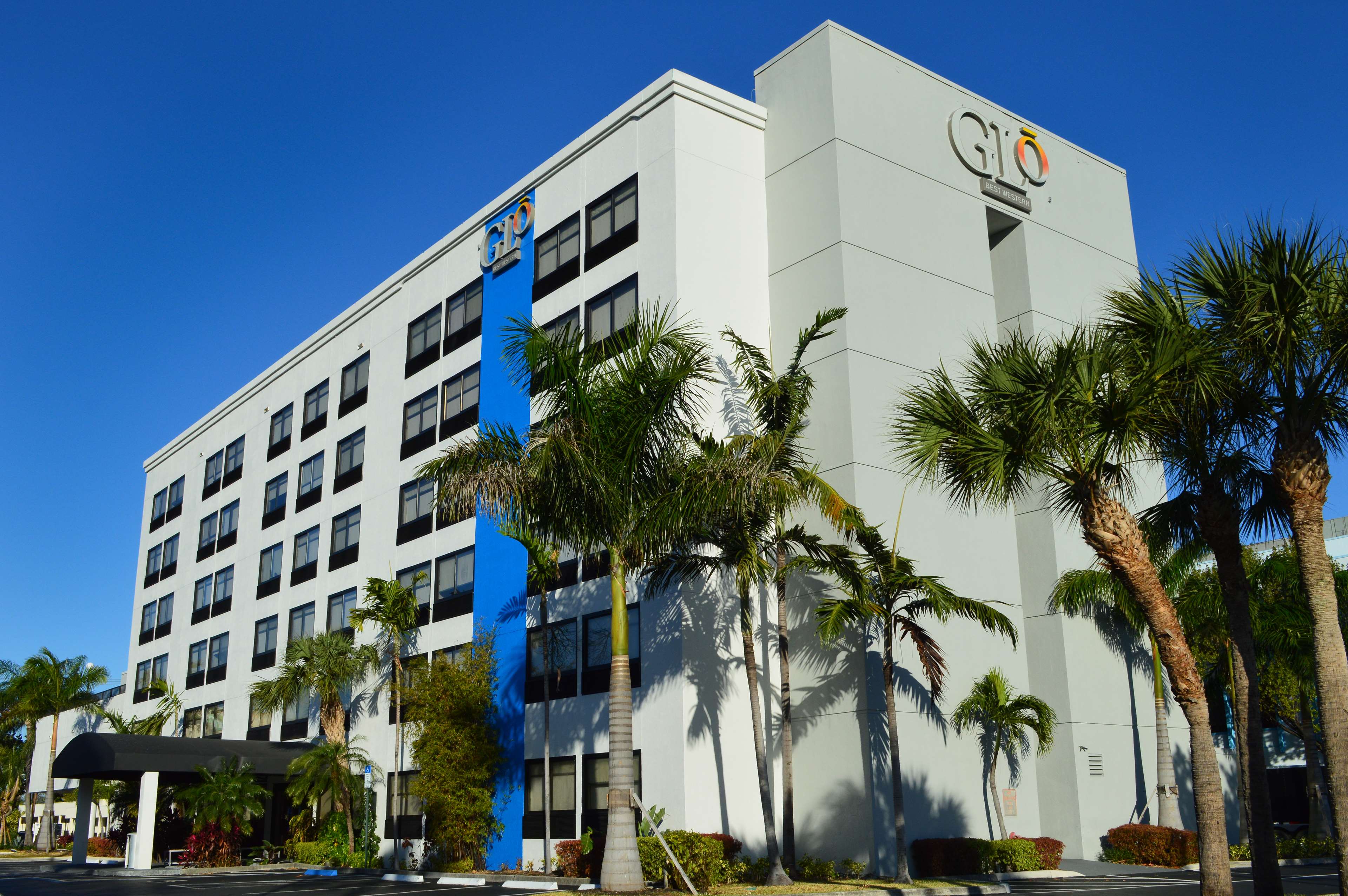Холливуд флорида. Hollywood Hotels Florida. Quality Inn & Suites Hollywood Boulevard.