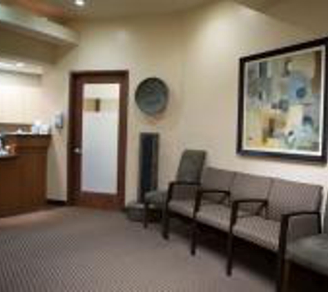 University Foot & Ankle Institute - Valencia, CA