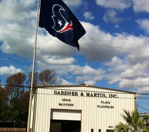 Gardner & Martin - Flags, Flagpoles, Signs, and Banners - Pasadena, TX