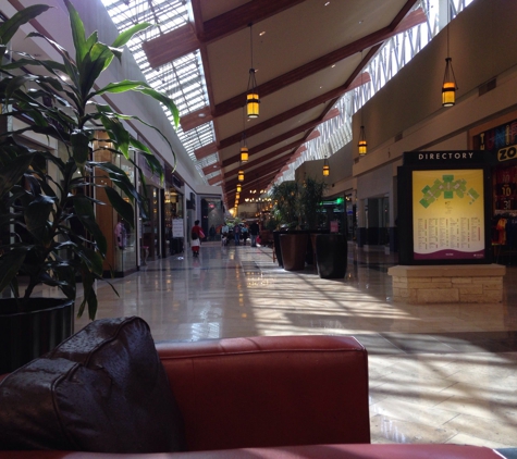 West Oak Mall Outlet - Houston, TX