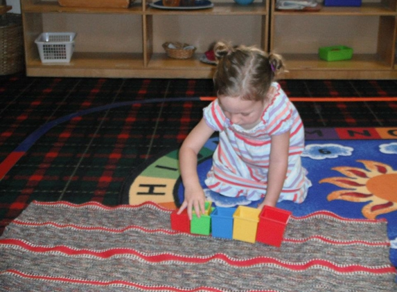 Montessori  Rainbow School - Flower Mound, TX