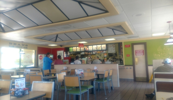 Del Taco - Rancho Cucamonga, CA