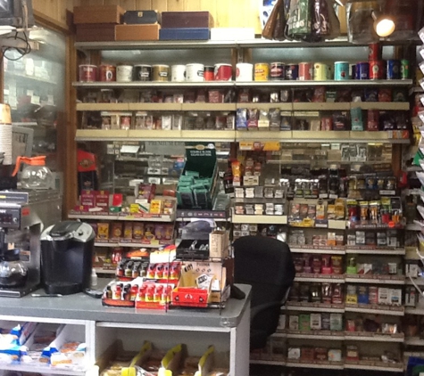 Lindy's Smoke Shop - Lindenhurst, NY