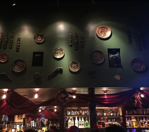 The Cat & Fiddle Pub and Restaurant - Hollywood, CA