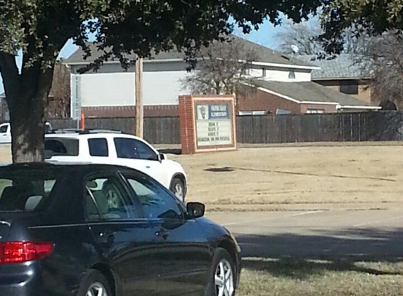 Parkway Elementary - Lewisville, TX